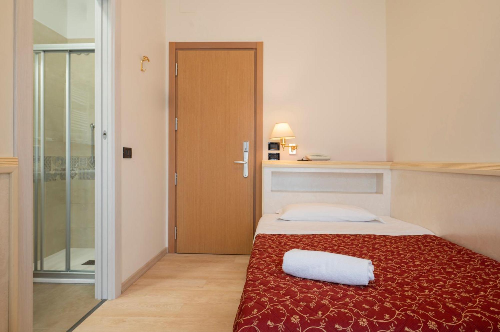 Hotel Mondial Porto Recanati Extérieur photo