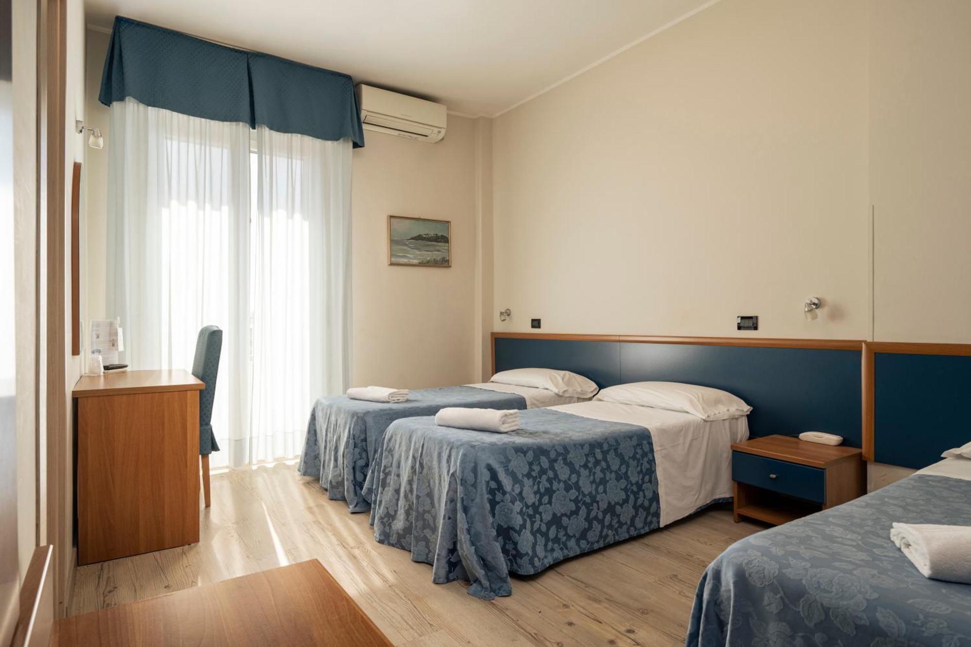 Hotel Mondial Porto Recanati Extérieur photo