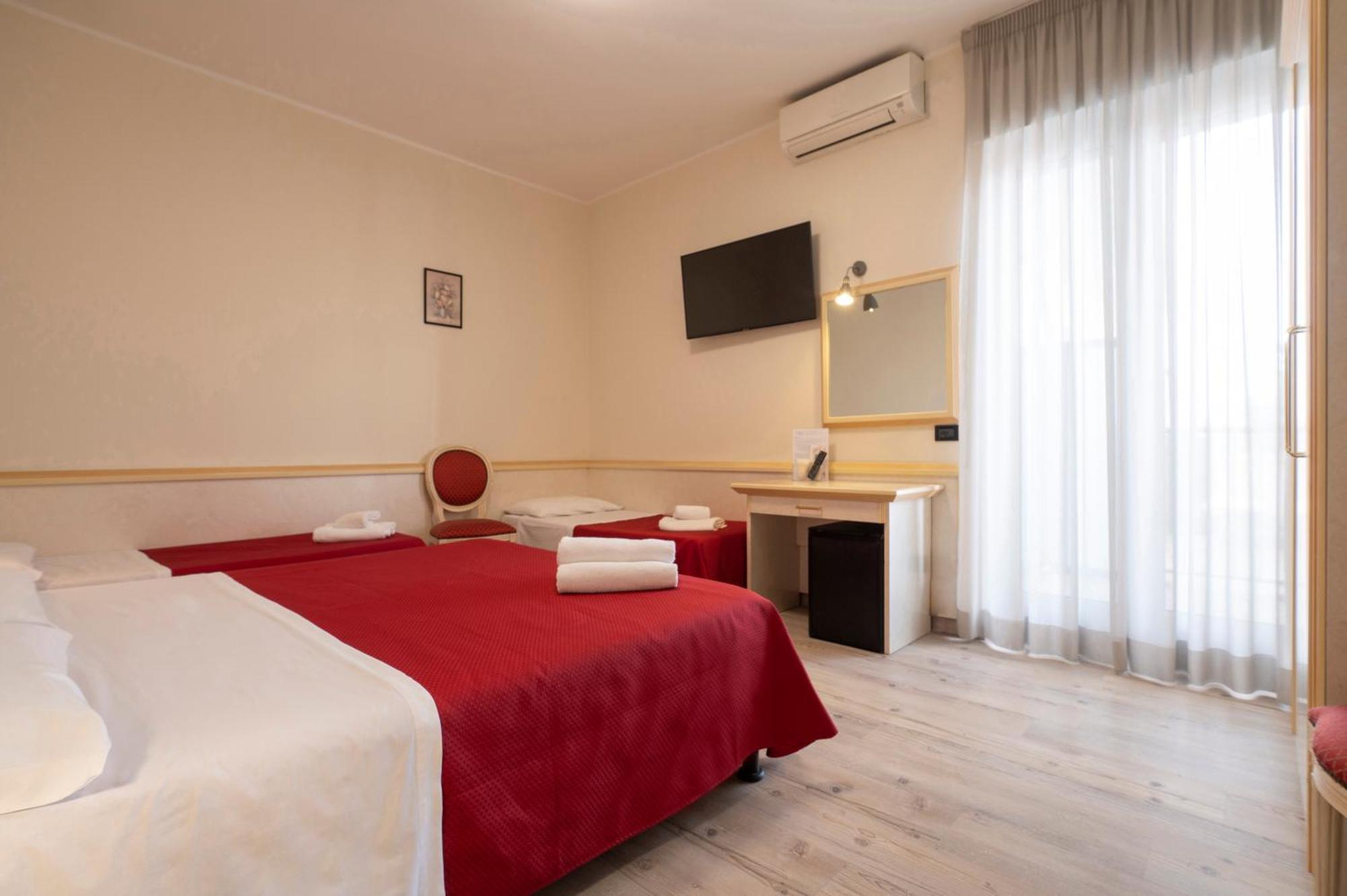 Hotel Mondial Porto Recanati Extérieur photo