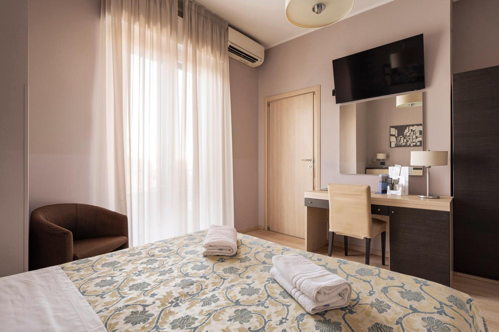 Hotel Mondial Porto Recanati Extérieur photo