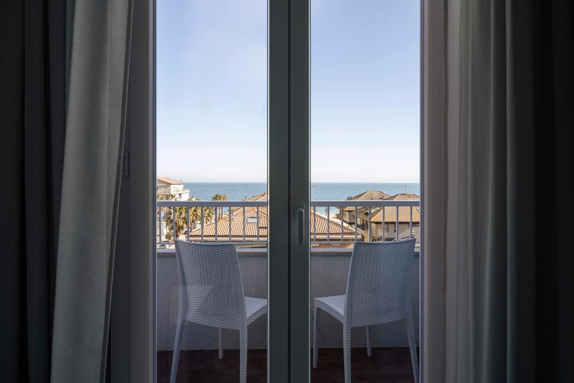 Hotel Mondial Porto Recanati Extérieur photo