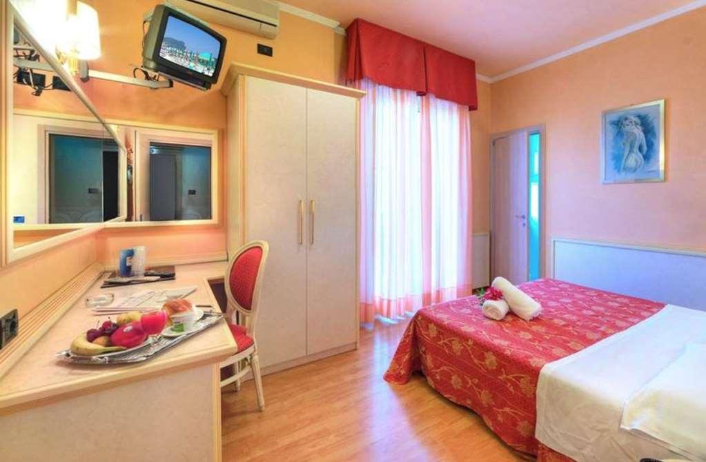 Hotel Mondial Porto Recanati Chambre photo